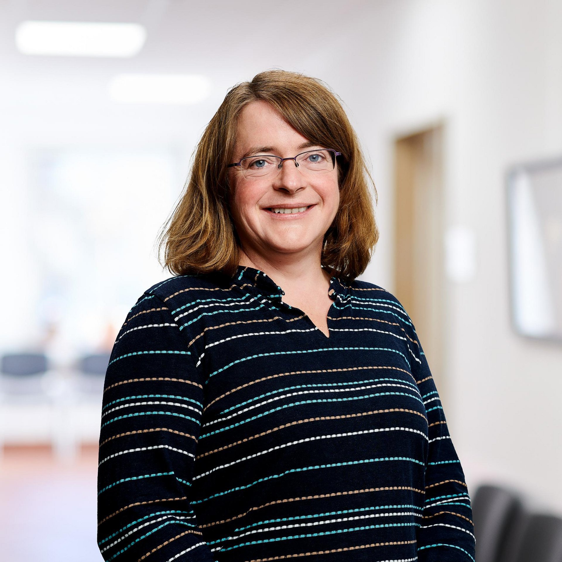 Frau Tanja Schreiner